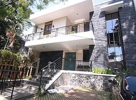 Hotel Griya Amartha Jakarta Exterior foto